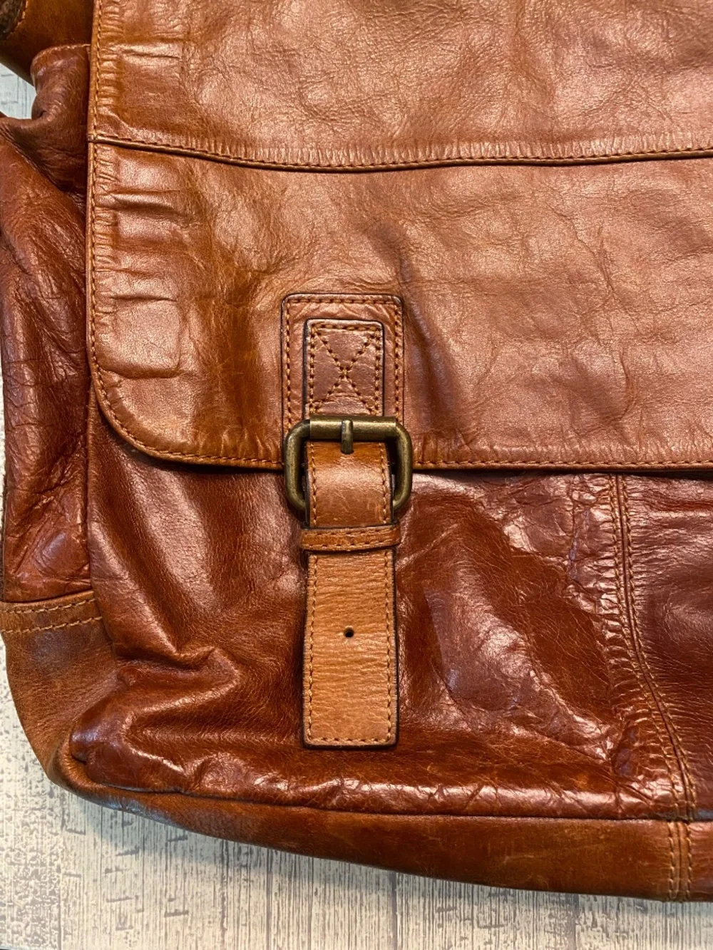 Vintage Brown Leather Fossil Messenger Laptop Bag
